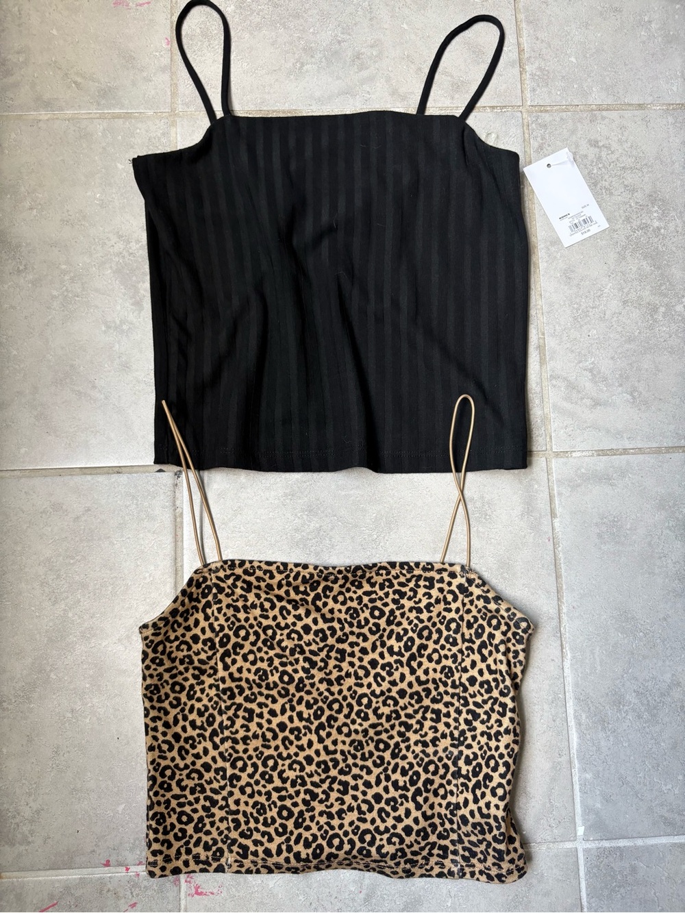 Cropped Tanks Bundle - Forever 21, SO, Boutique - Picture 7 of 7